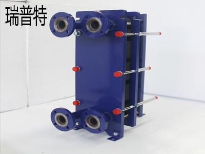 发货进行时，8台水水板式换热器整装待发